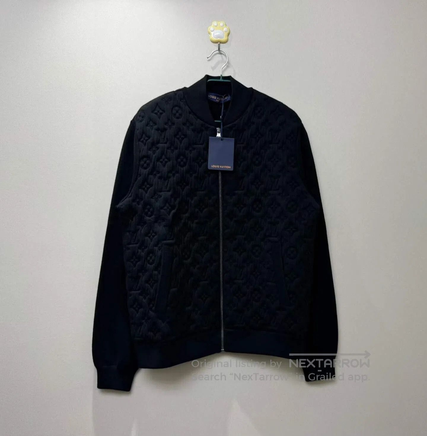 Louis Vuitton Louis Vuitton Black Texture Full Logo Cotton Filled Jacket Size US L / EU 52-54 / 3 - 1 Thumbnail