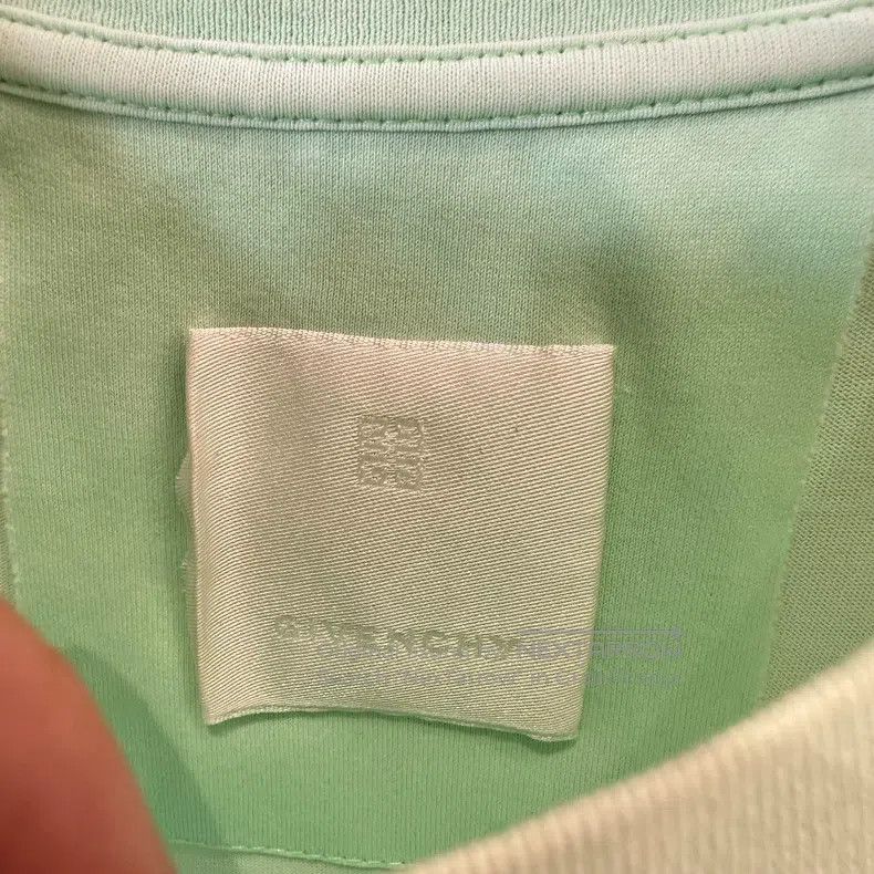 Givenchy Givenchy Classic Light Green Letter Logo Short Sleeve Size US XS / EU 42 / 0 - 4 Thumbnail