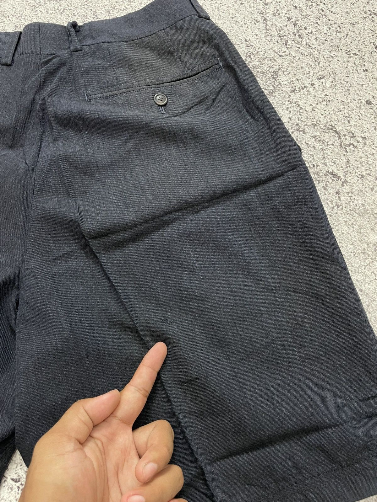 Issey Miyake 80s Issey Miyake Black Tailored Shorts Size US 32 / EU 48 - 9 Thumbnail