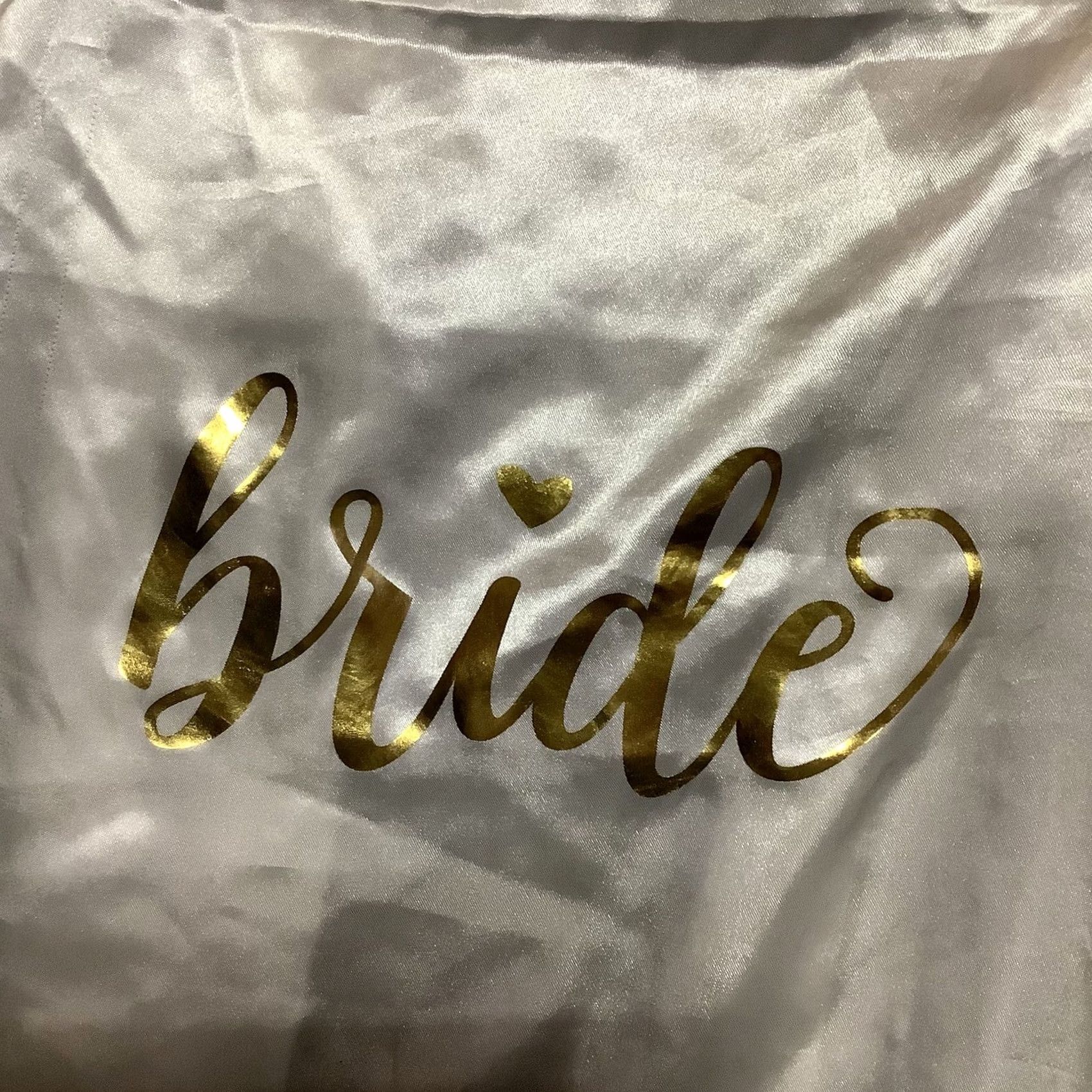 Vintage Bride Gold Lettering White Satin Robe Womens S/M NO TIE Kimono Wedding Satin Robe Womens S/M White Girls? Size ONE SIZE - 5 Thumbnail