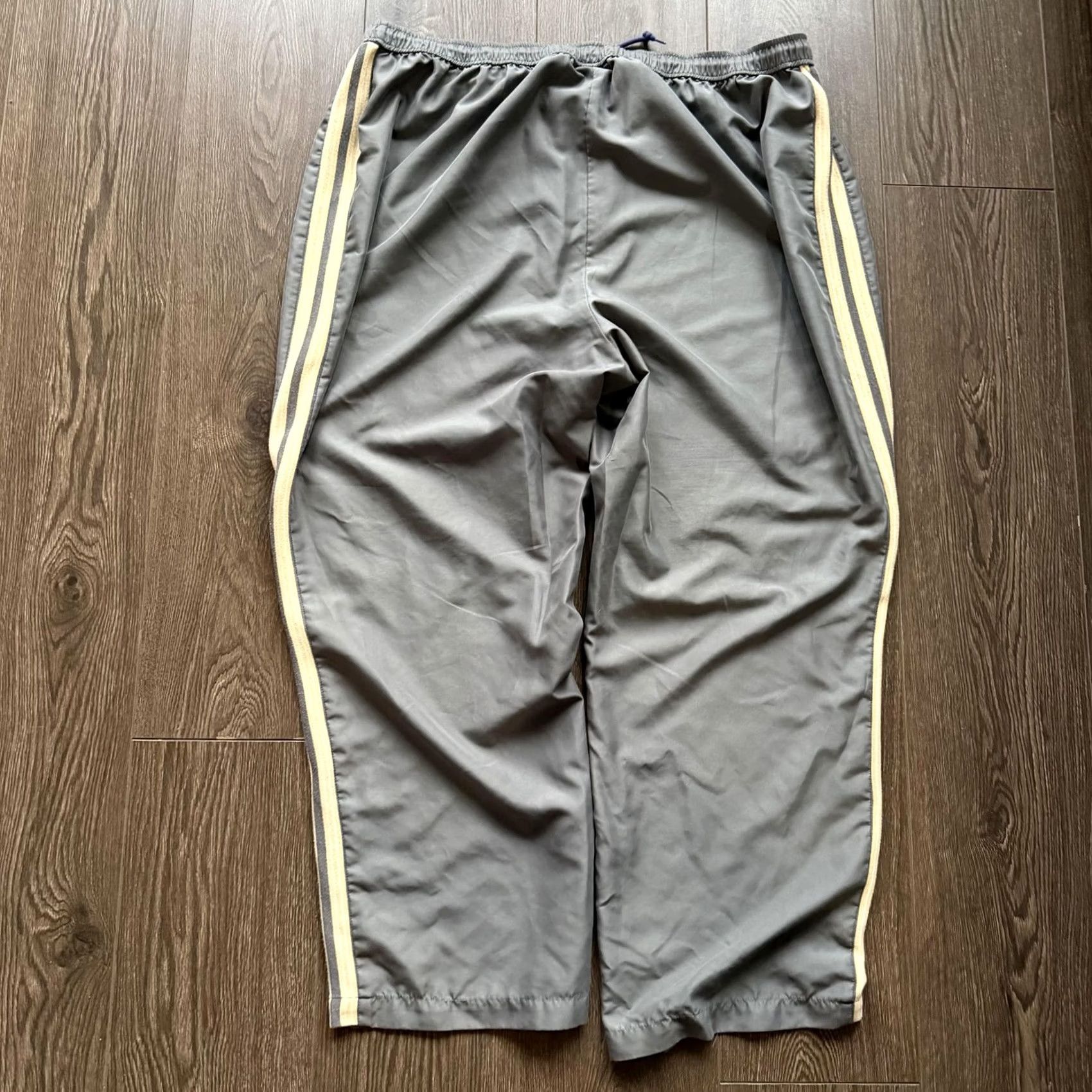 Vintage Y2K Baggy Track Pants Gray Wide-Leg Side Stripe Lounge Mens Womens 2XL XX Large Relaxed Fit Track Pants All American Comfort Size US 39 - 4 Thumbnail