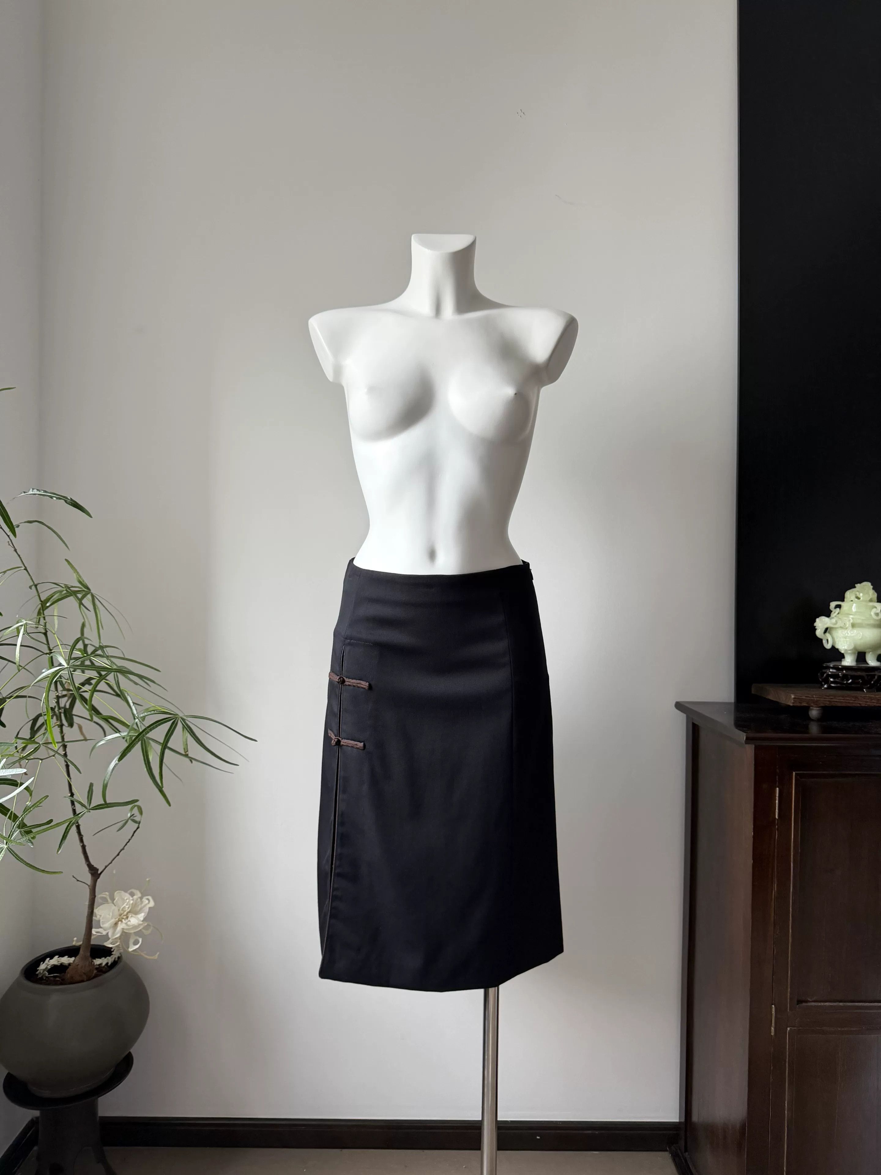 Alberta Ferretti Alberta Ferretti Blue-Black Wool Skirt Size 40" / US 18 - 1 Thumbnail