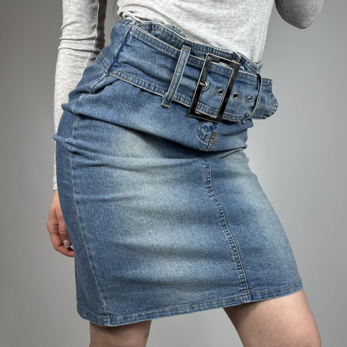 Playboy Vintage Y2K Playboy Denim Retro Sexy Midi Skirt + Belt Size 26" / US 2 / IT 38 - 2 Thumbnail