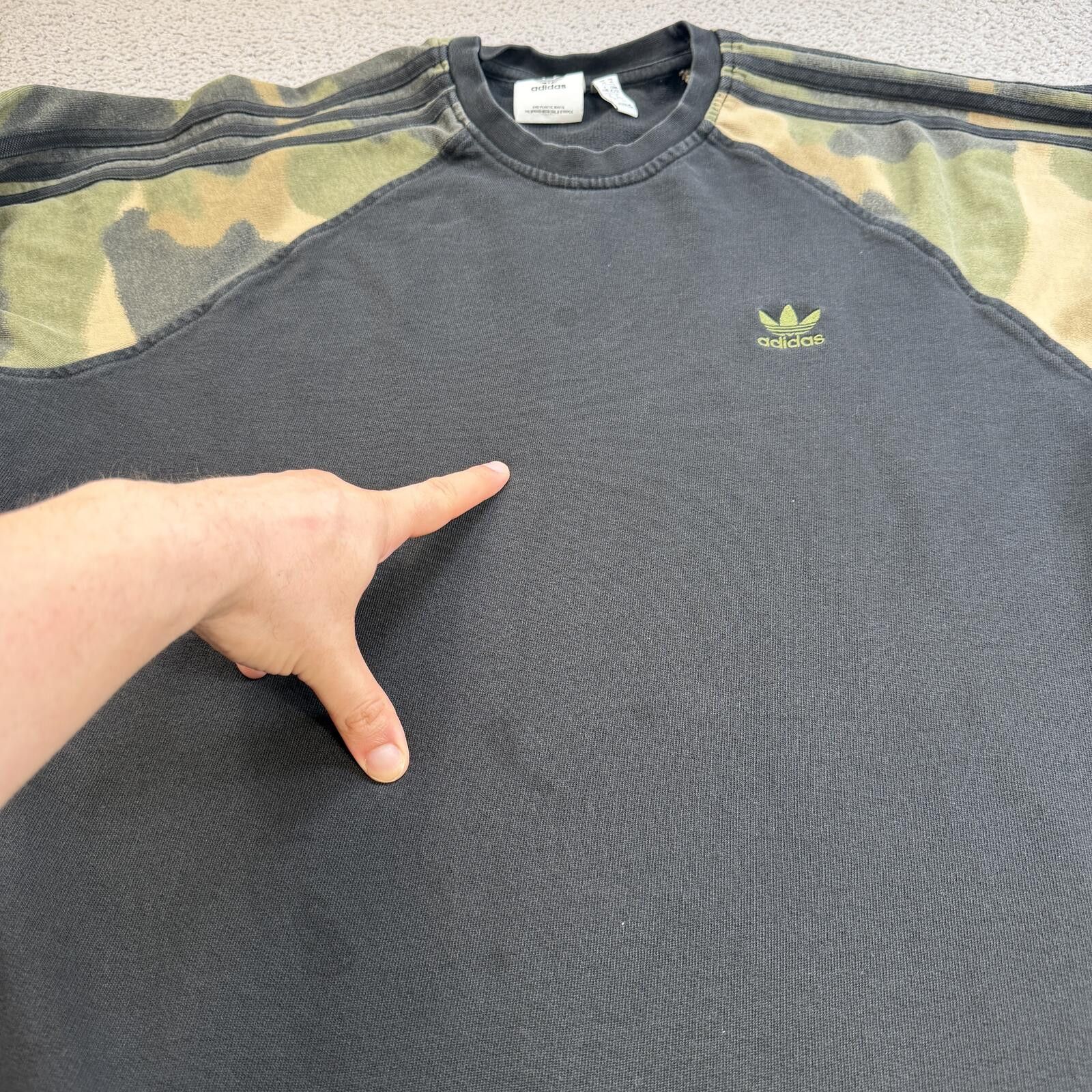 Adidas Adidas Originals Trefoil Crewneck Sweatshirt XL Black Camo Size US XL / EU 56 / 4 - 8 Thumbnail