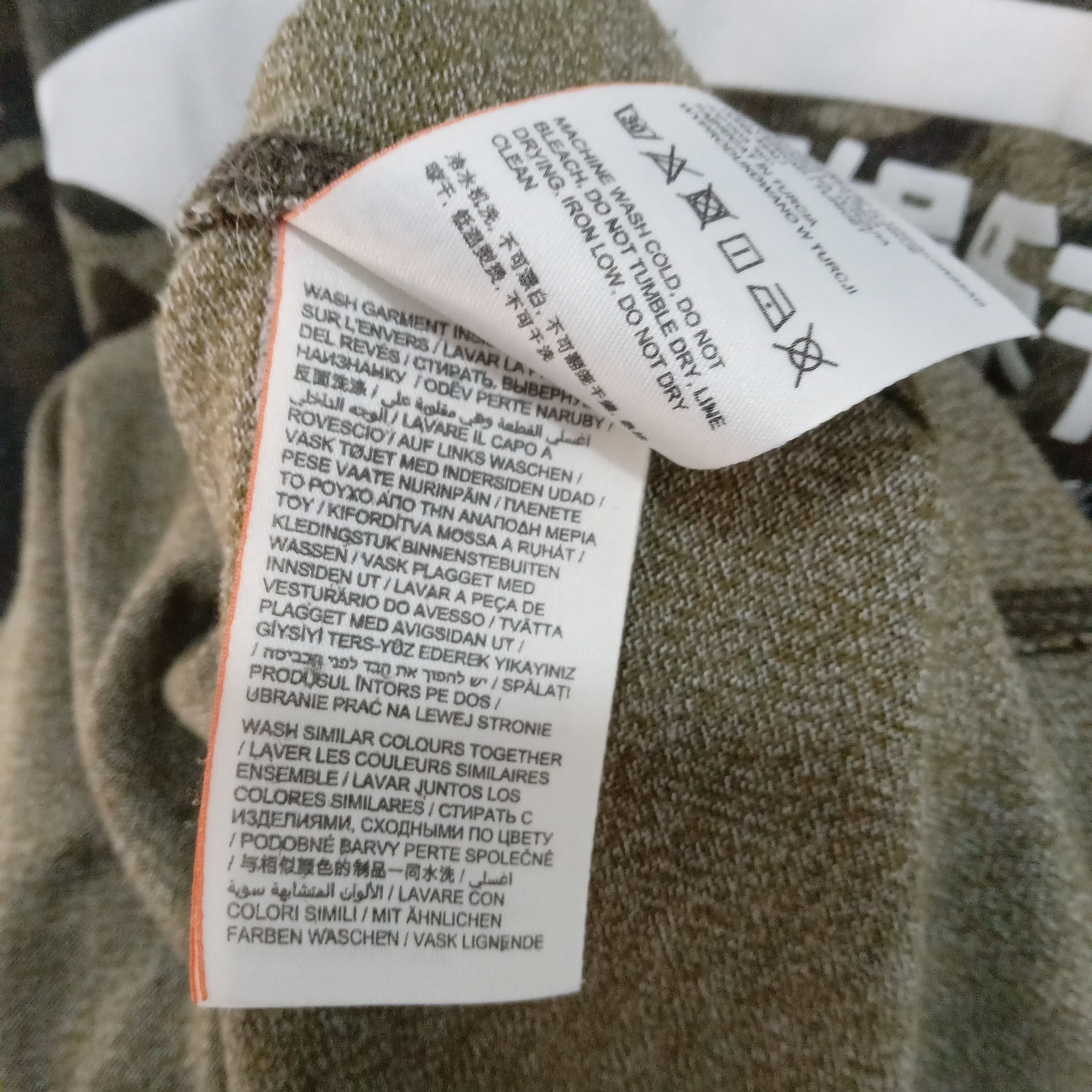 Japanese Brand × Superdry Superdry camo logo design Size US M / EU 48-50 / 2 - 9 Thumbnail