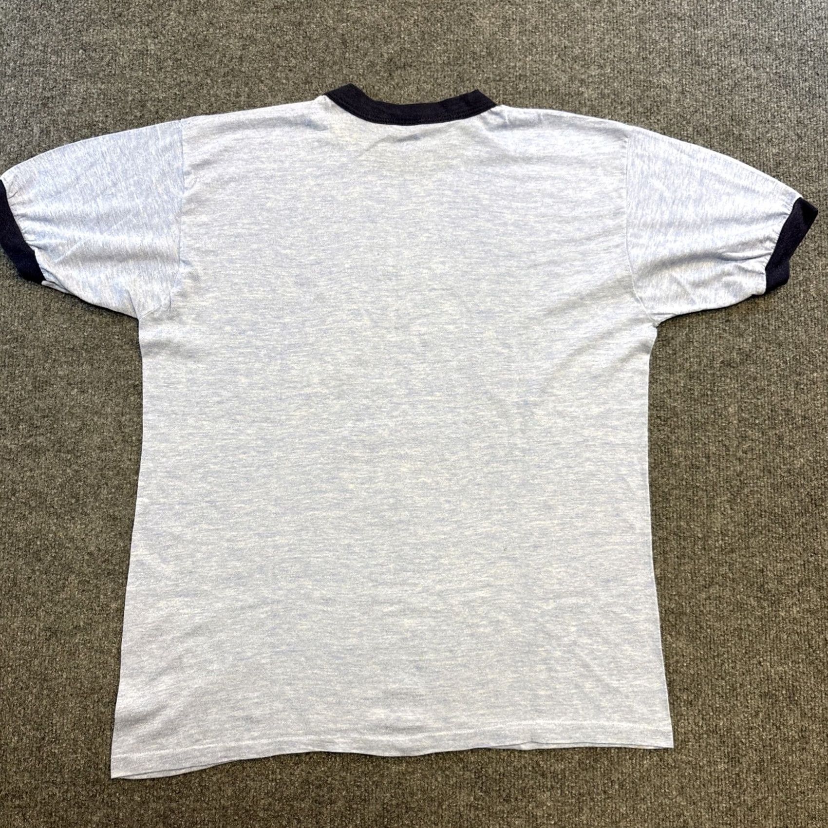 Vintage Vtg 90s Wear Guard T-Shirt College Science Fair St John’s University Animal Lab L USA Men Short Sleeve Blue Cotton Blend Crew Neck Size US L / EU 52-54 / 3 - 5 Thumbnail