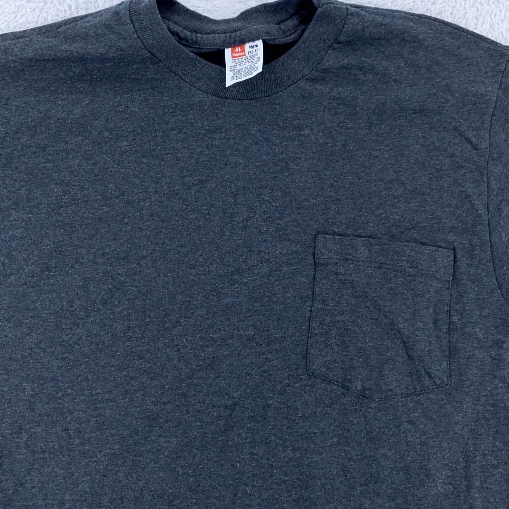Hanes Hanes Shirt Mens Small Crewneck T-Shirt Gray Pocket Short Sleeve Cotton Blend Polyester Blend Tagless Preshrunk Crew Neck Size US S / EU 44-46 / 1 - 2 Thumbnail