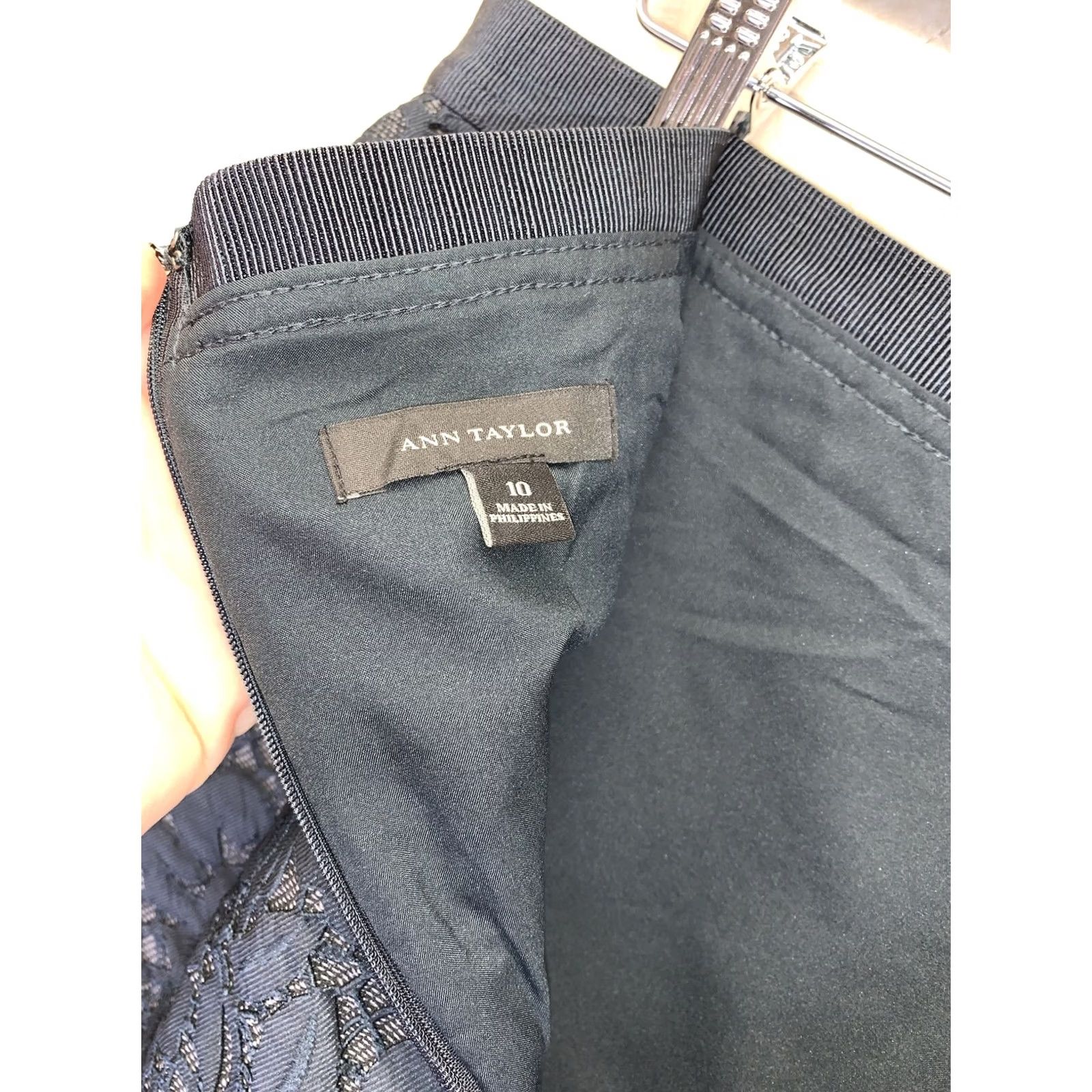 Ann Taylor VINTAGE? No. Ann Taylor Skirt Womens Lace Overlay Lined Pencil Straight Deep Blue/Green Size 10-7990 Size 32" / US 10 / IT 46 - 6 Thumbnail