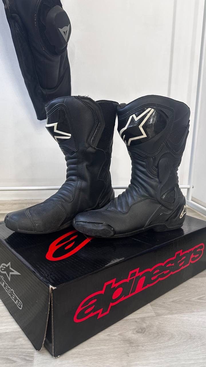 Alpinestars Smx-6 V2 Leather Protective Moto Boots Shoes in Black, Men's (Size 9.5)