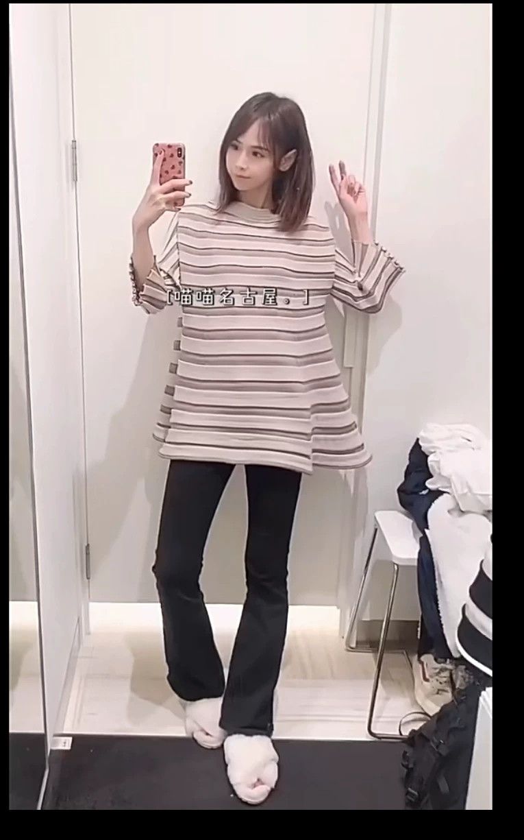 Issey Miyake Pleated horizontal spring top