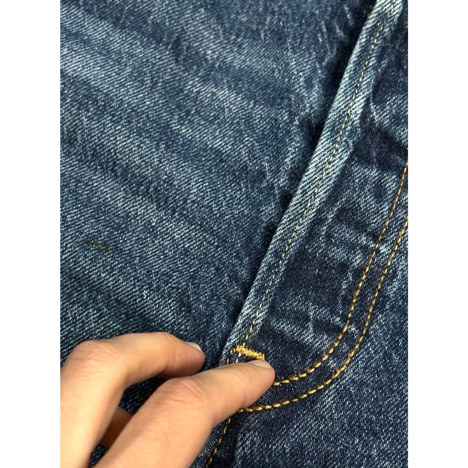 Levi's Levi's 501 Shorts Womens 31 Blue Cut Off Distressed Denim Logo Cotton Frayed Hem Size 24" / US 00 / IT 34 - 7 Thumbnail