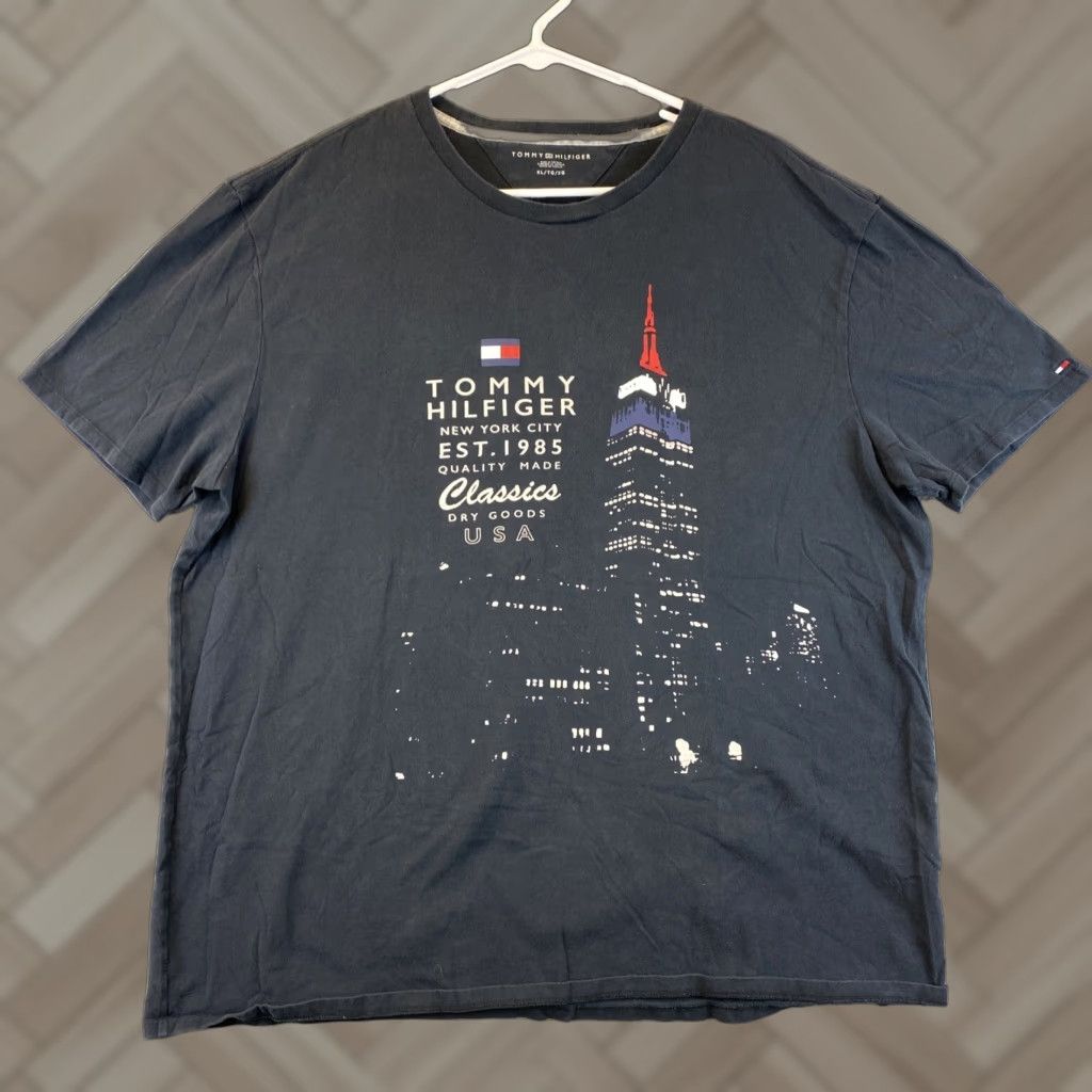 Tommy Hilfiger VINTAGE Tommy Hilfiger T-Shirt Men XL Black Short Sleeve Logo 90s Cotton Size US XL / EU 56 / 4 - 1 Thumbnail