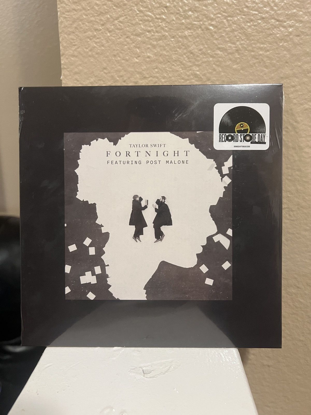 Other Taylor Swift Post Malone Fortnight 7” Vinyl RSD 2025 Size ONE SIZE - 1 Thumbnail