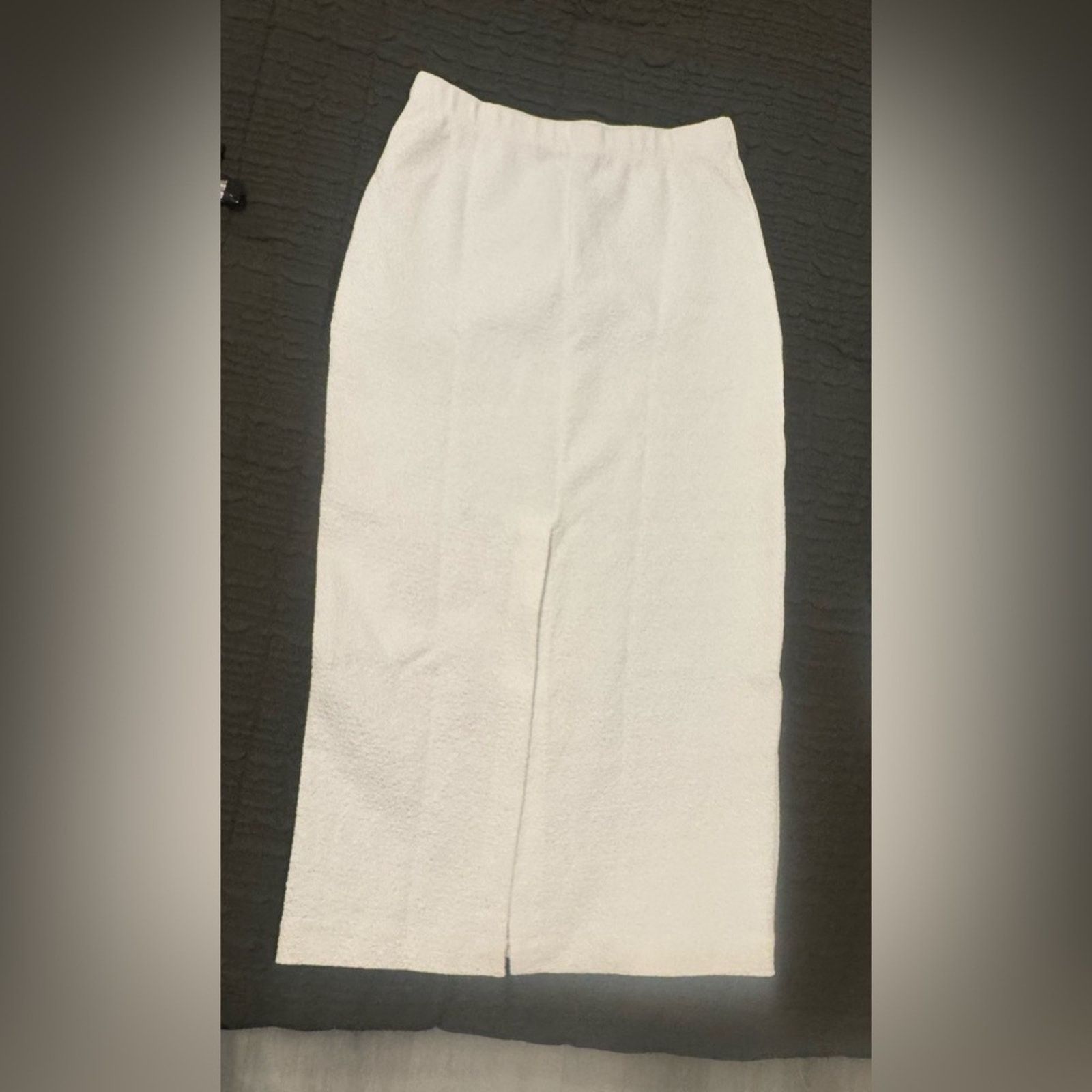 Enza Costa NEW Enza Costa $200 textured midi skirt Size small Size 27" / US 4 / IT 40 - 4 Thumbnail