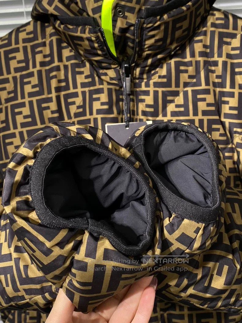 Fendi Fendi Double-Sided Puffer Coat with Monogram Print and Rem Size US M / EU 48-50 / 2 - 7 Thumbnail