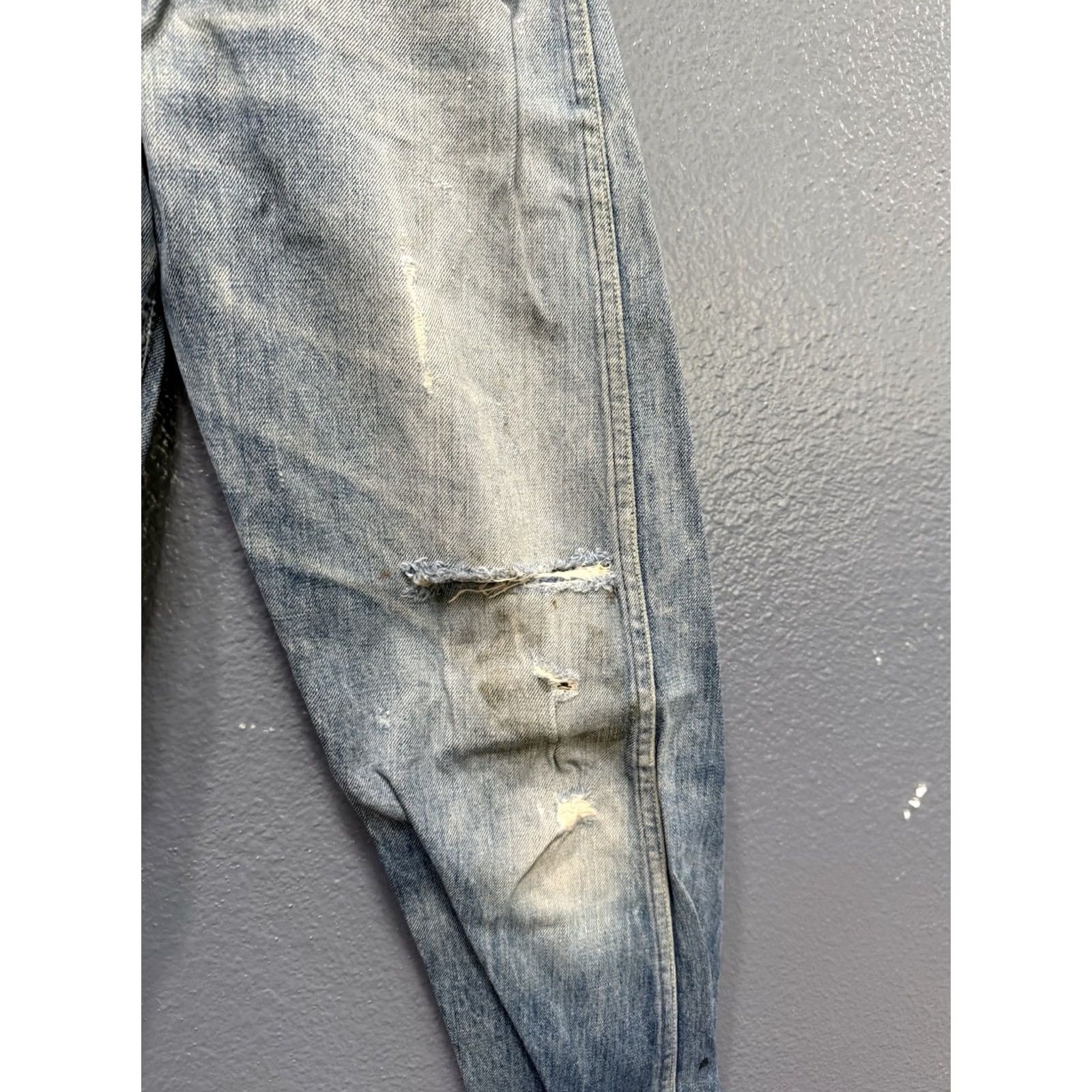 Vintage VINTAGE Montgomery Ward Jeans Men’s Denim Blue 28 Straight 30 Inseam 60’s Patch Flawed Mens Size US 28 / EU 44 - 5 Thumbnail