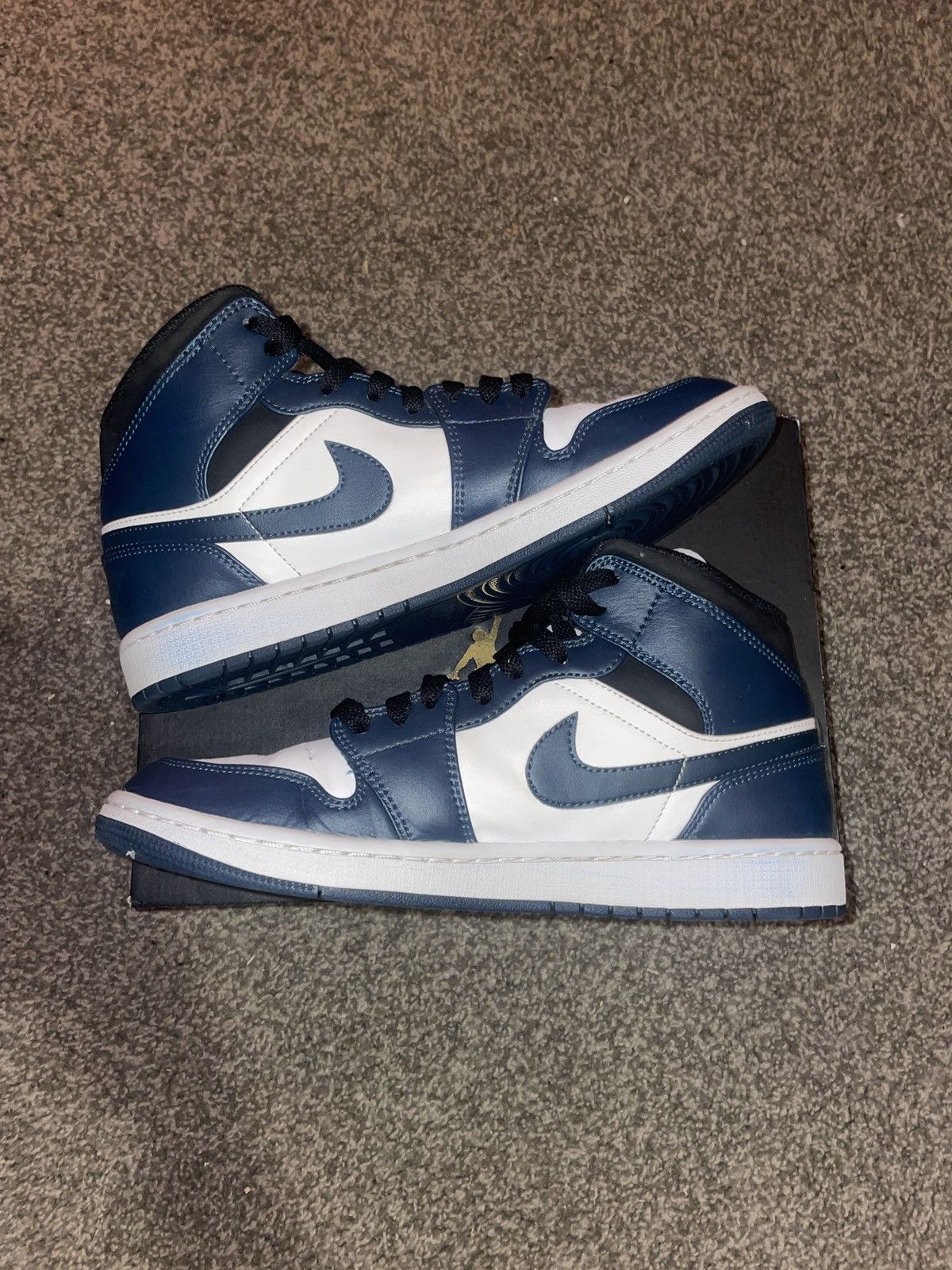 Nike Air Jordan 1 Mid Armory Navy Size US 9 / EU 42 - 7 Thumbnail