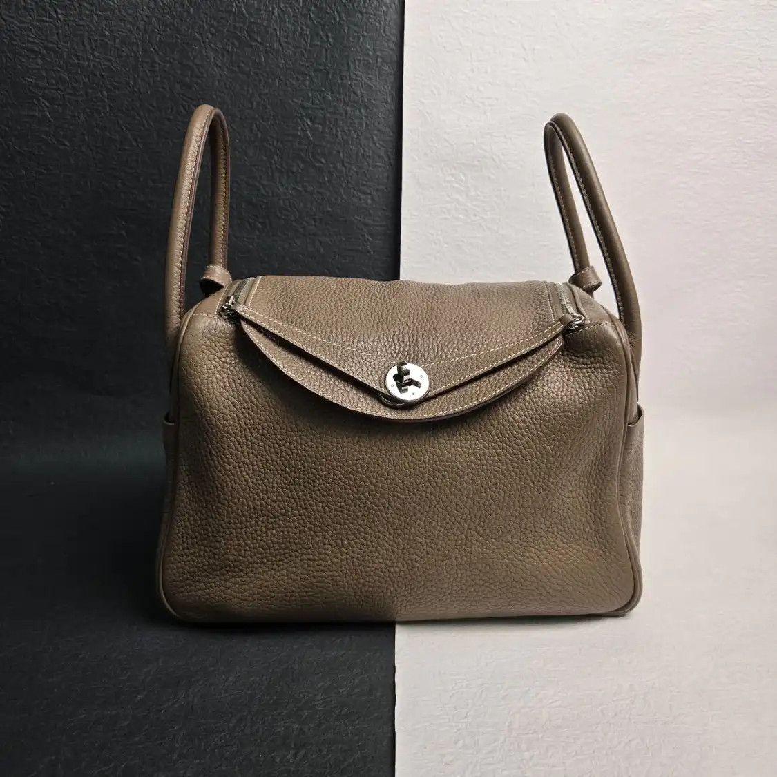 Hermes Hermes Lindy 30 Etoupe Clemence cowhide leather Lindy bag shoulder bag silver ha Size ONE SIZE - 1 Thumbnail