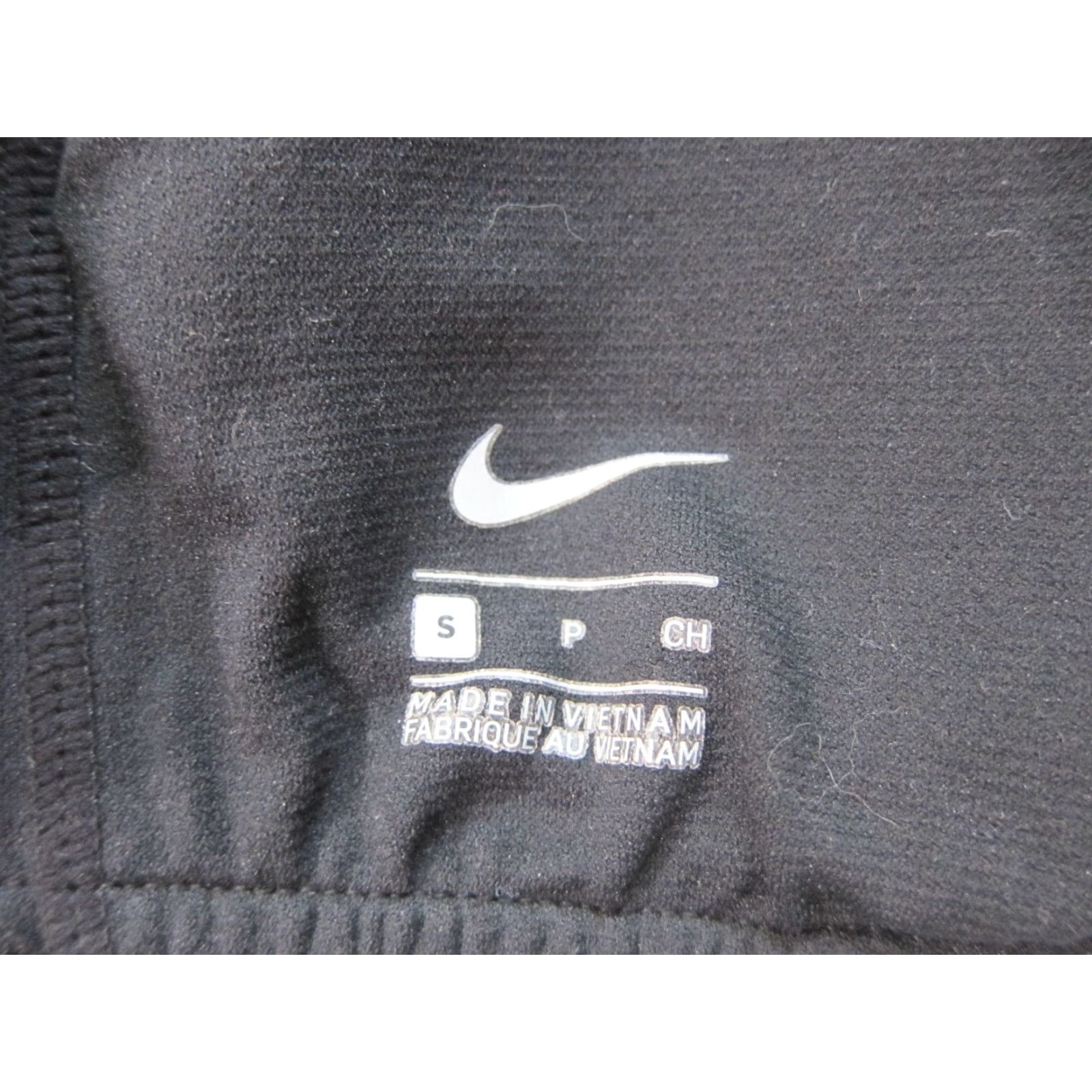 Nike Nike Grey Black White Stripe Stretch Built In Bra Yoga Run Workout Top Women S Size S / US 4 / IT 40 - 5 Thumbnail