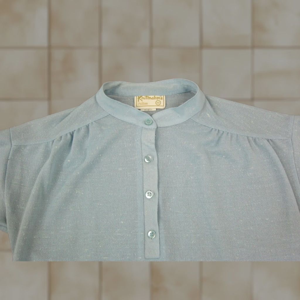 Vintage True Vintage Knitmakers Shirt Womens Petite 10P Blue Cap Sleeve Mandarin Collar Size L / US 10 / IT 46 - 1 Thumbnail
