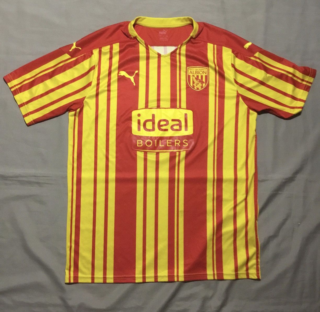 Puma West Bromwich Albion 2020-2021 Third Soccer Jersey Football Size US XL / EU 56 / 4 - 1 Thumbnail