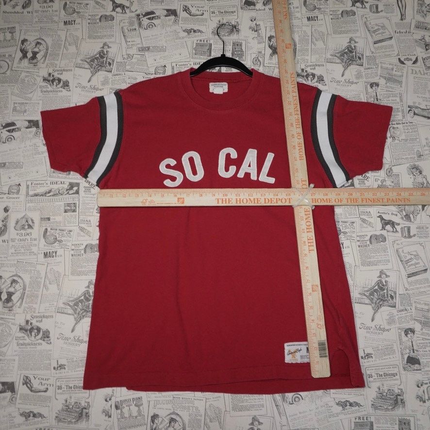American Eagle Outfitters Vintage Y2K American Eagle Outfitters SoCal red 00s t-shirt Size US M / EU 48-50 / 2 - 4 Thumbnail