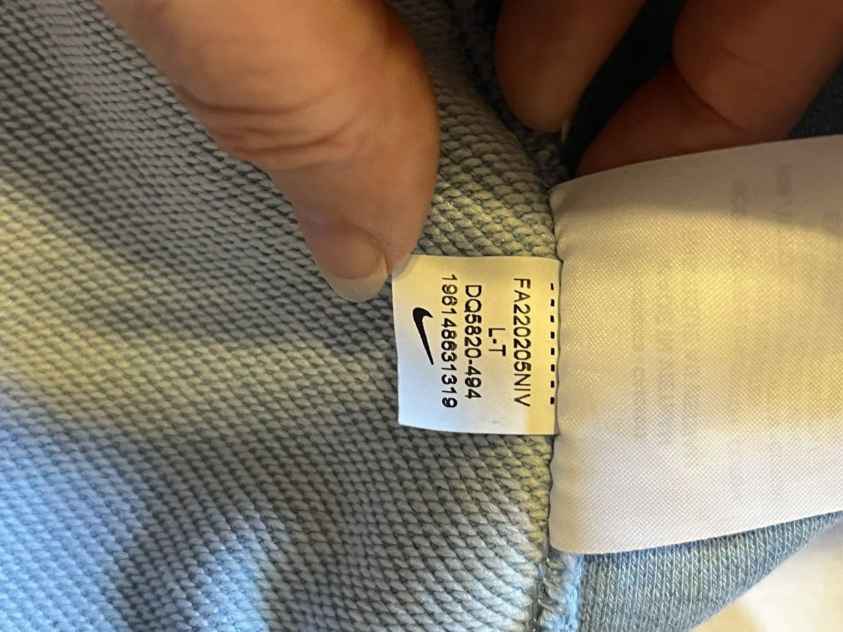 Nike Worn by D1 basketball player 6’8” 210 pounds Size US L / EU 52-54 / 3 - 10 Thumbnail
