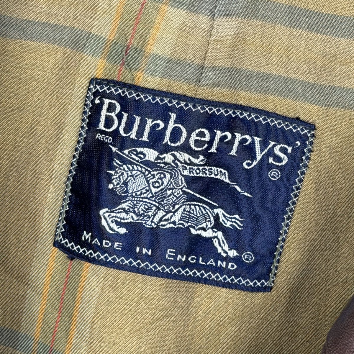 Burberry Vintage Burberry London Trench Coat Leather Collar Accents Size US L / EU 52-54 / 3 - 8 Thumbnail