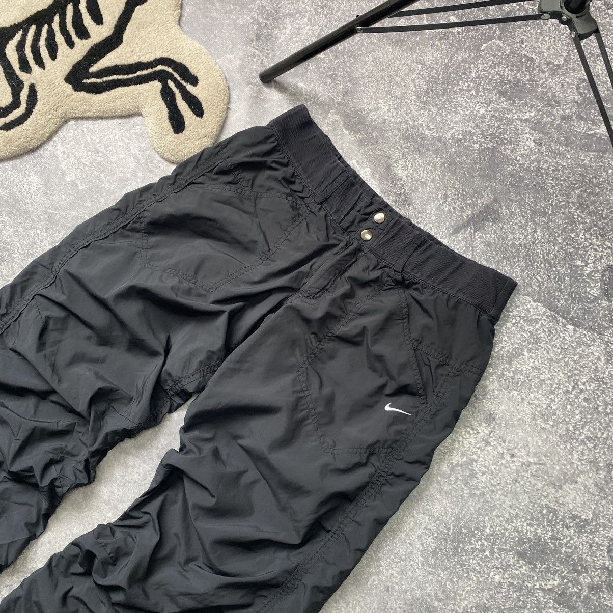 Nike Vintage Nike Trucked Nylon Parachute Baloon y2k pants Size 30" / US 8 / IT 44 - 2 Thumbnail
