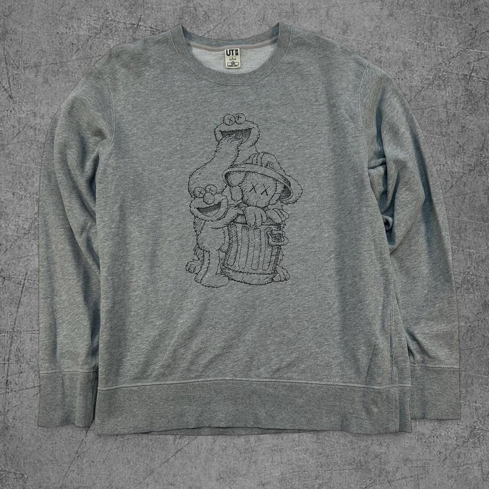 Kaws Kaws x Sesame Street Crewneck Size US L / EU 52-54 / 3 - 1 Thumbnail