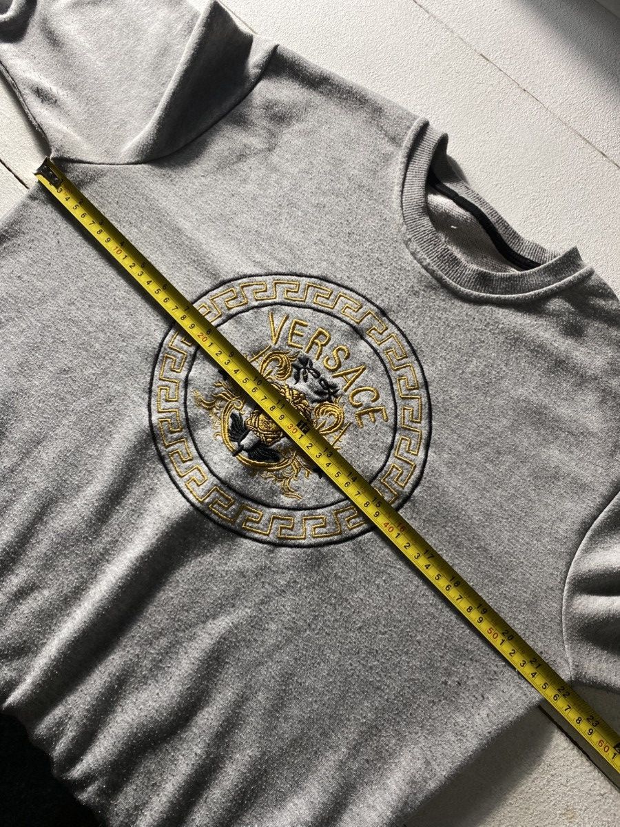 Gianni Valentino × Versace Jeans Couture × Vintage Vintage Versace jeans couture medusa sweatshirt Size US M / EU 48-50 / 2 - 6 Thumbnail