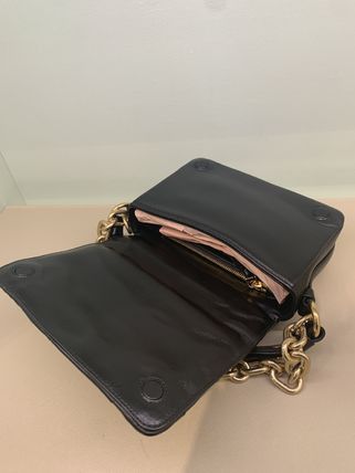 Miu Miu o1srvl11e0724 Size: OS / Bag in Black Size ONE SIZE - 2 Thumbnail