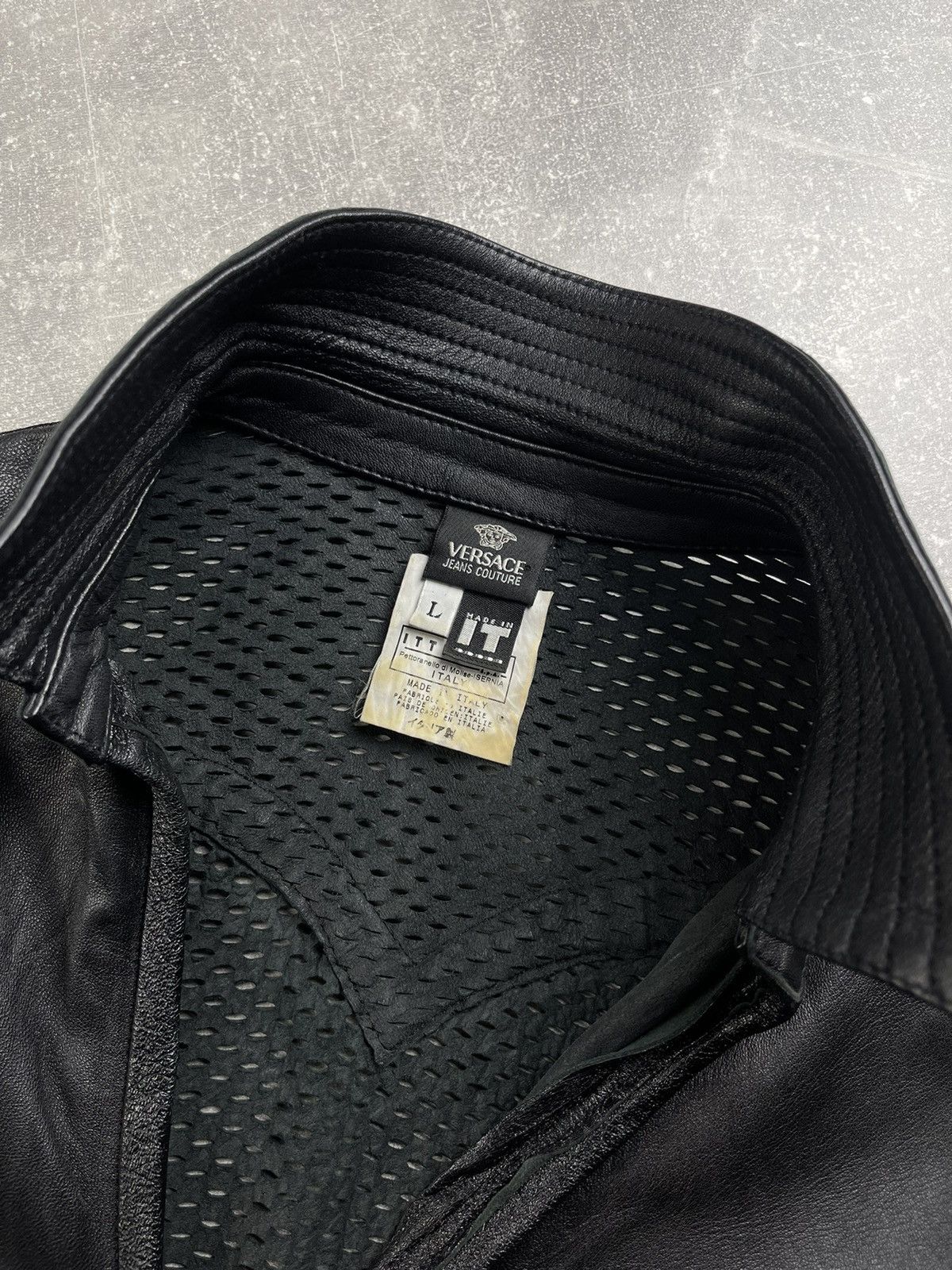 Versace Jeans Couture × Vintage Versace Leather Avant garde Black Slim Leather Jacket Size L / US 10 / IT 46 - 11 Thumbnail