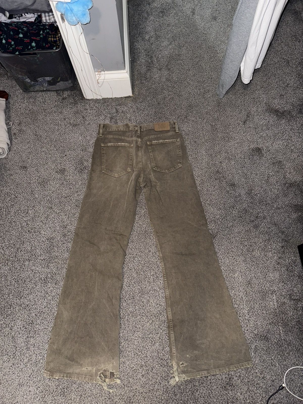 Bdg BDG Men's Brown Distressed Slacker Fit flared Cotton Jeans Size US 32 / EU 48 - 2 Thumbnail