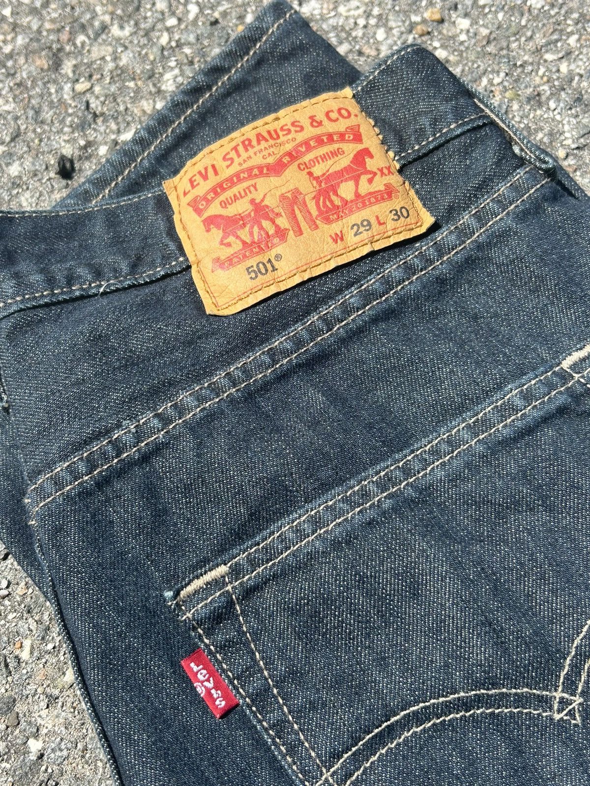 Levi's Levi’s Distressed Dark Blue 501’s Size US 29 - 3 Thumbnail