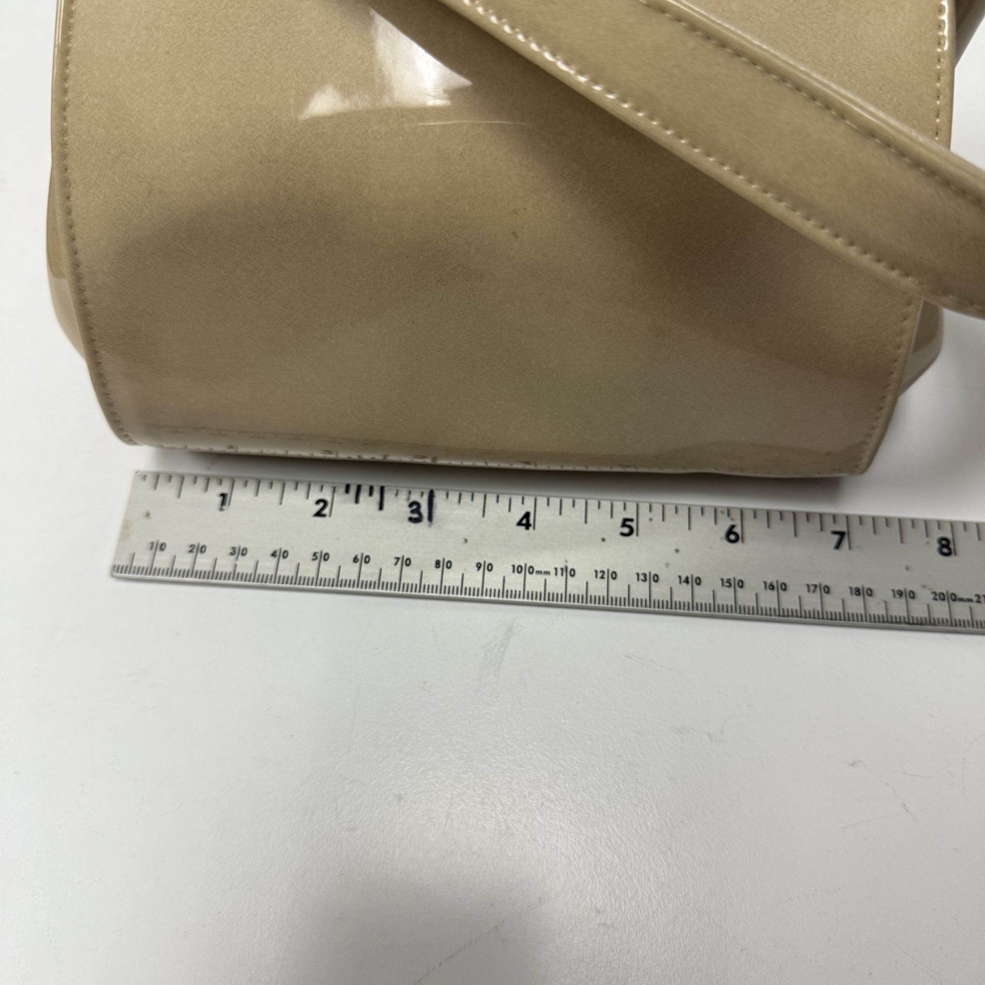 Other Vtg J Miller Tan Beige PATENT Leather Hand Bag Evening Purse Size ONE SIZE - 10 Thumbnail
