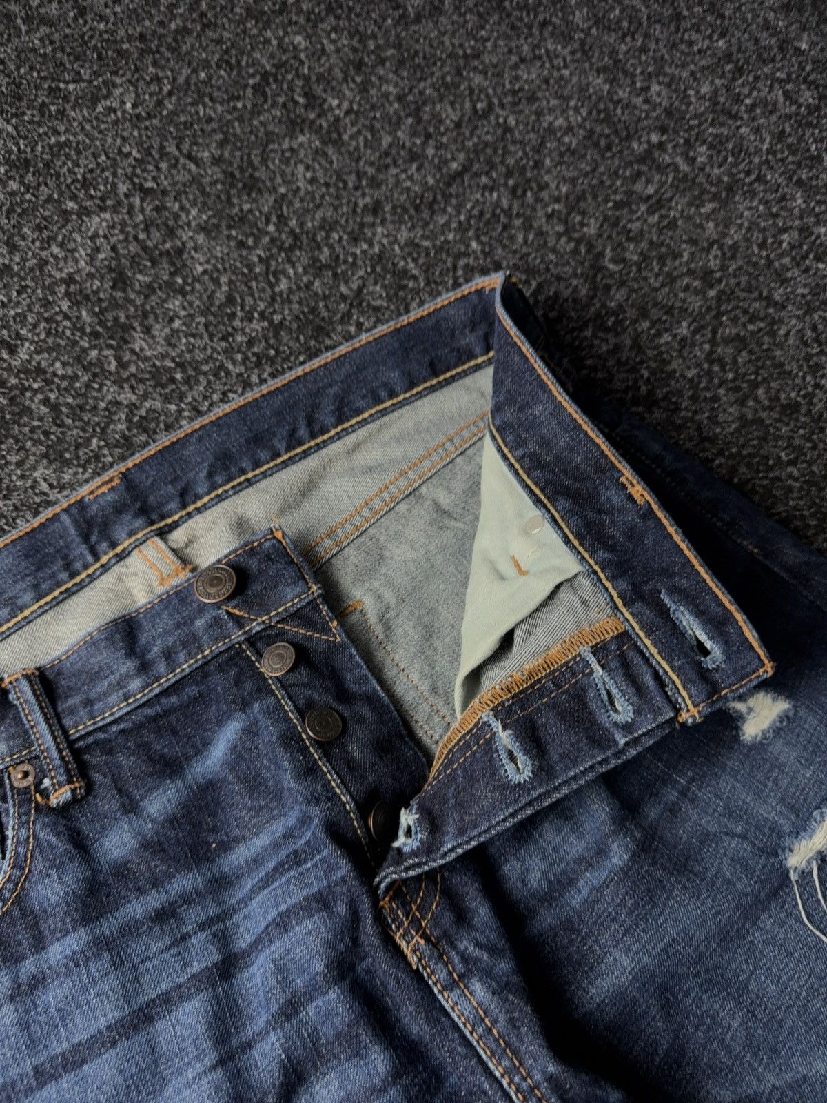 Abercrombie & Fitch 00s Abercrombie & Fitch Distressed Jeans Denim Pants Mexico Size US 34 / EU 50 - 7 Thumbnail