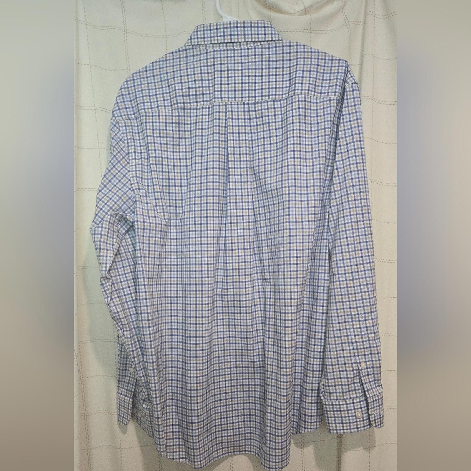 Jos. A. Bank JoS.A.Bank Traveler Tailored Fit Shirt Size 42R - 7 Thumbnail