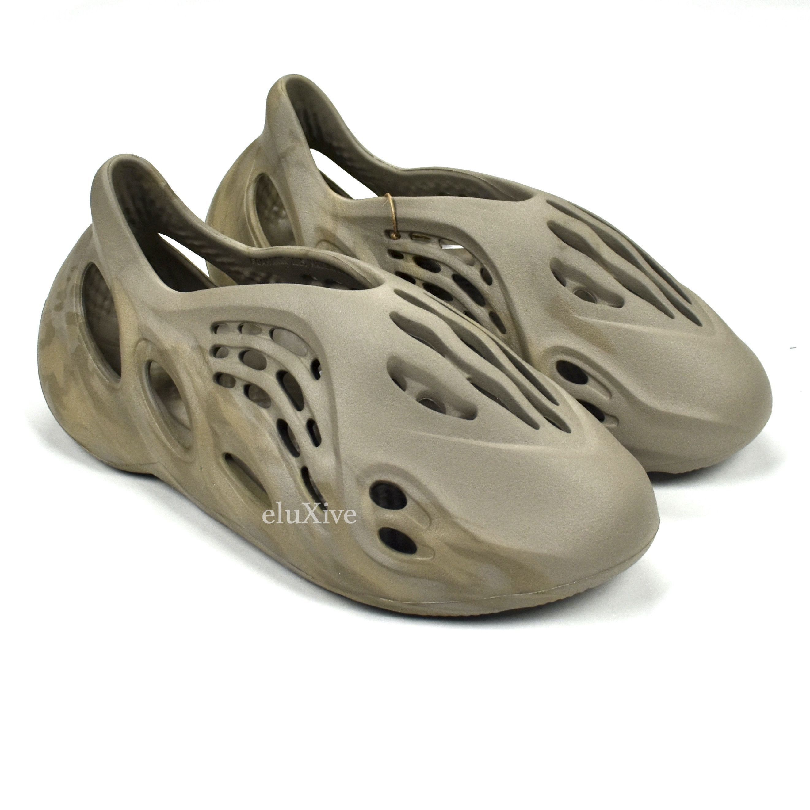 Adidas × Kanye West Adidas Kanye West Yeezy Foam RNR Stone Sage DS Size US 10 / EU 43 - 1 Preview
