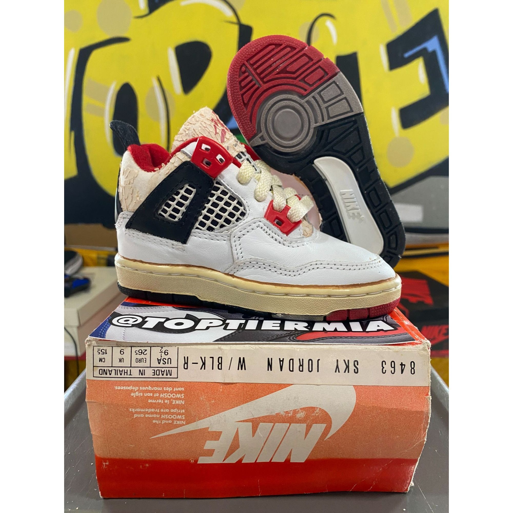sky jordan 4 fire red 1989 sz 9.5c BRAND NEW