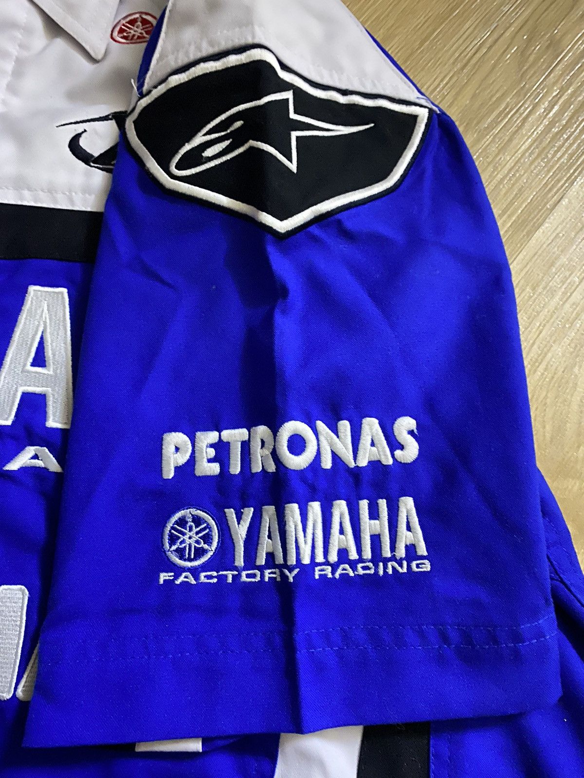Sports Specialties × Vintage Vintage Yamaha Jorge Lorenzo Racing Shirt Size US L / EU 52-54 / 3 - 5 Thumbnail