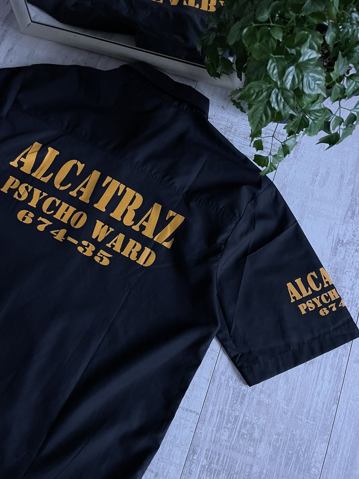 Japanese Brand × Vintage Vintage Alcatraz Psycho Ward Shirt 90’s Prison 674-35 RARE Size US L / EU 52-54 / 3 - 6 Thumbnail