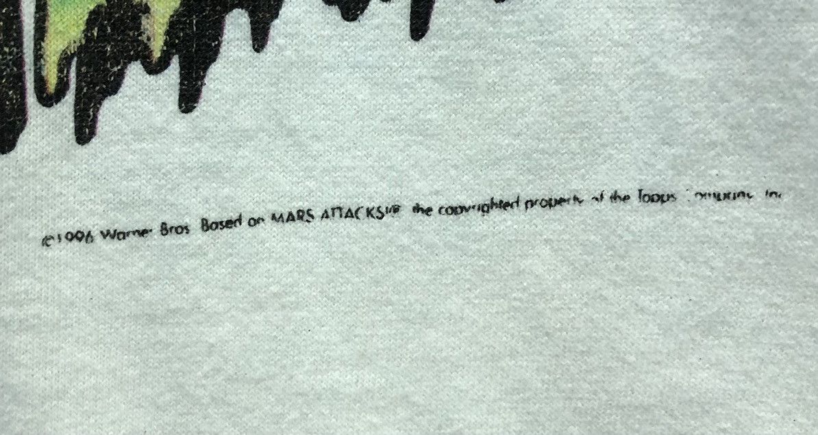 Warner Bros Vintage 1996 Warner Bros Mars Attacks The Movie T-Shirt Size US M / EU 48-50 / 2 - 4 Thumbnail