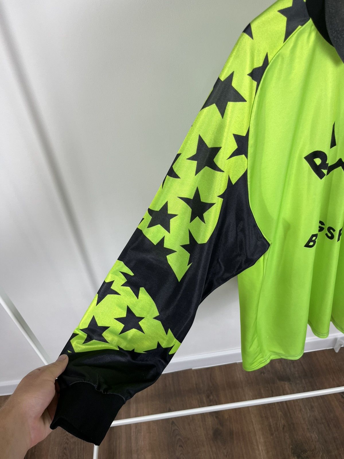 Puma Vintage Puma Goalkeeper Jersey #1 Neon Green – Size XL Size US XL / EU 56 / 4 - 8 Thumbnail