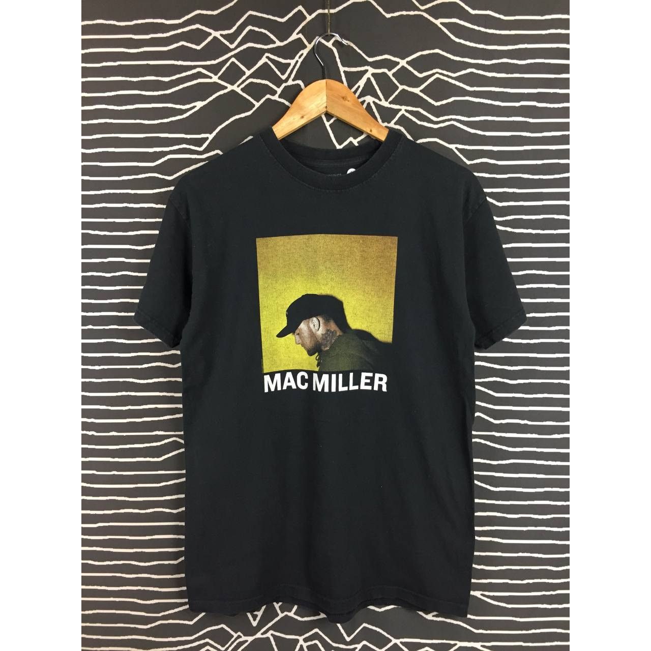 Band Tees Mac Miller 2018 Side Profile Graphic Hip Hop Rap Tees Size US M / EU 48-50 / 2 - 1 Thumbnail