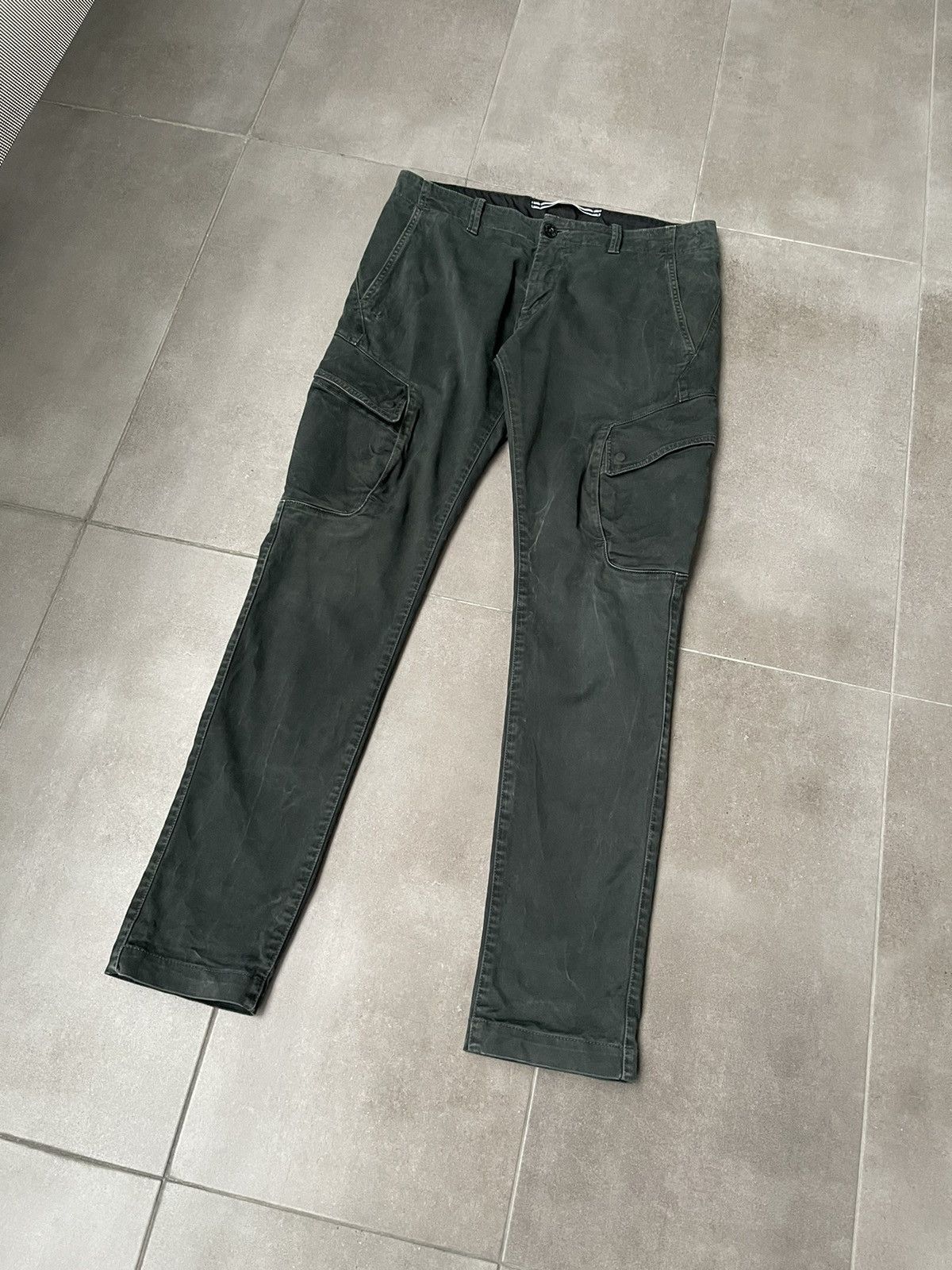 Stone Island SS20 Stone Island Washed Swamp Green Cargo Pants Size US 32 / EU 48 - 2 Thumbnail