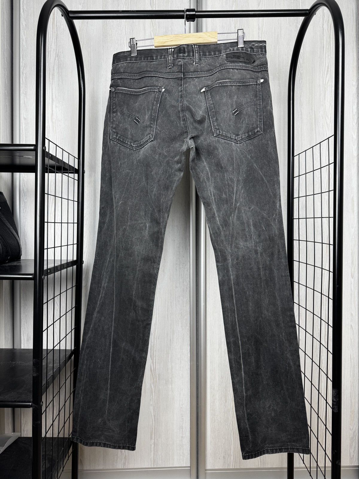 Neil Barrett Neil Barrett faded coated painted denim jeans graphite black Size US 36 / EU 52 - 7 Thumbnail