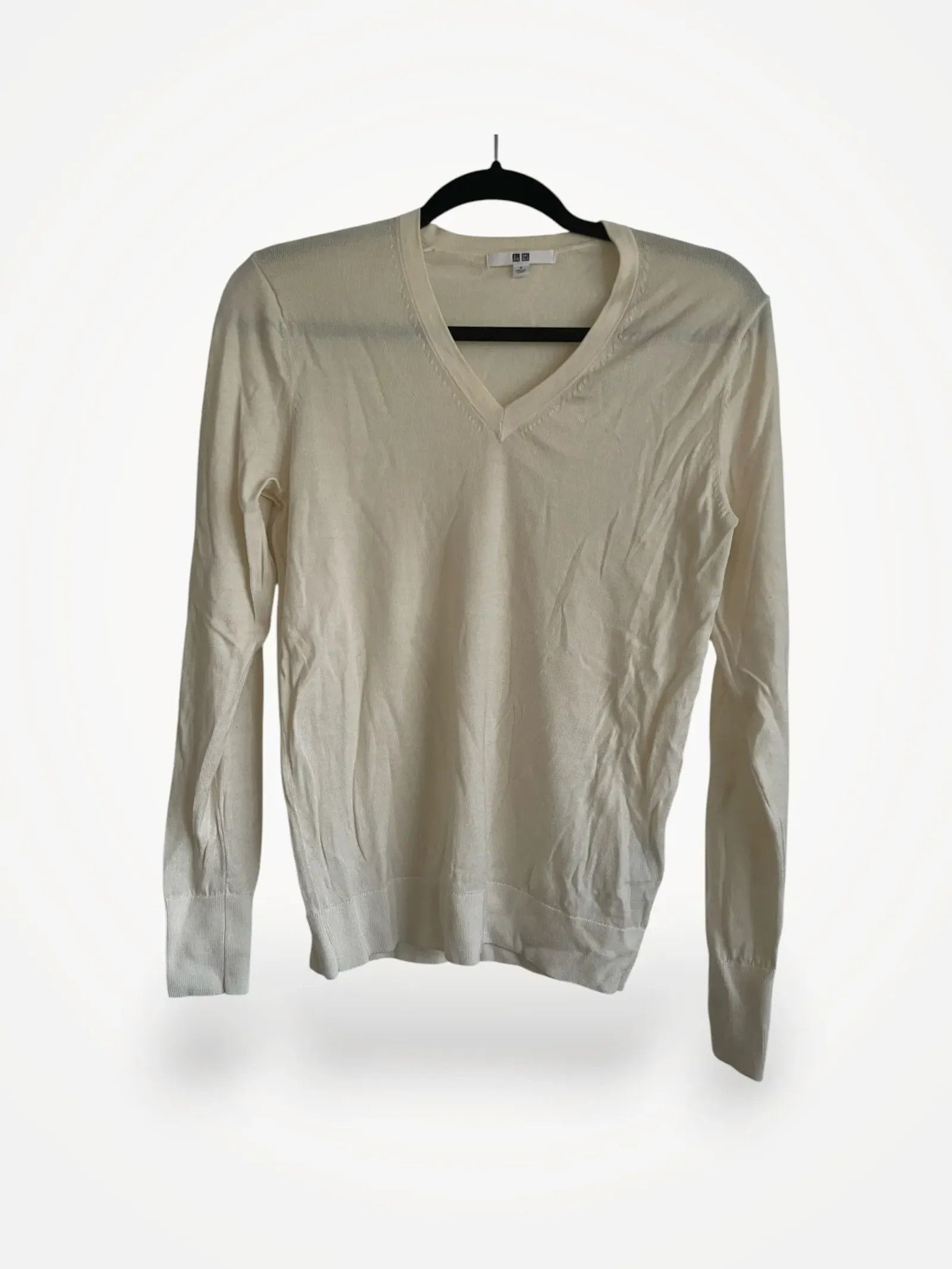 Uniqlo Uniqlo Sweater Size S / US 4 / IT 40 - 1 Thumbnail
