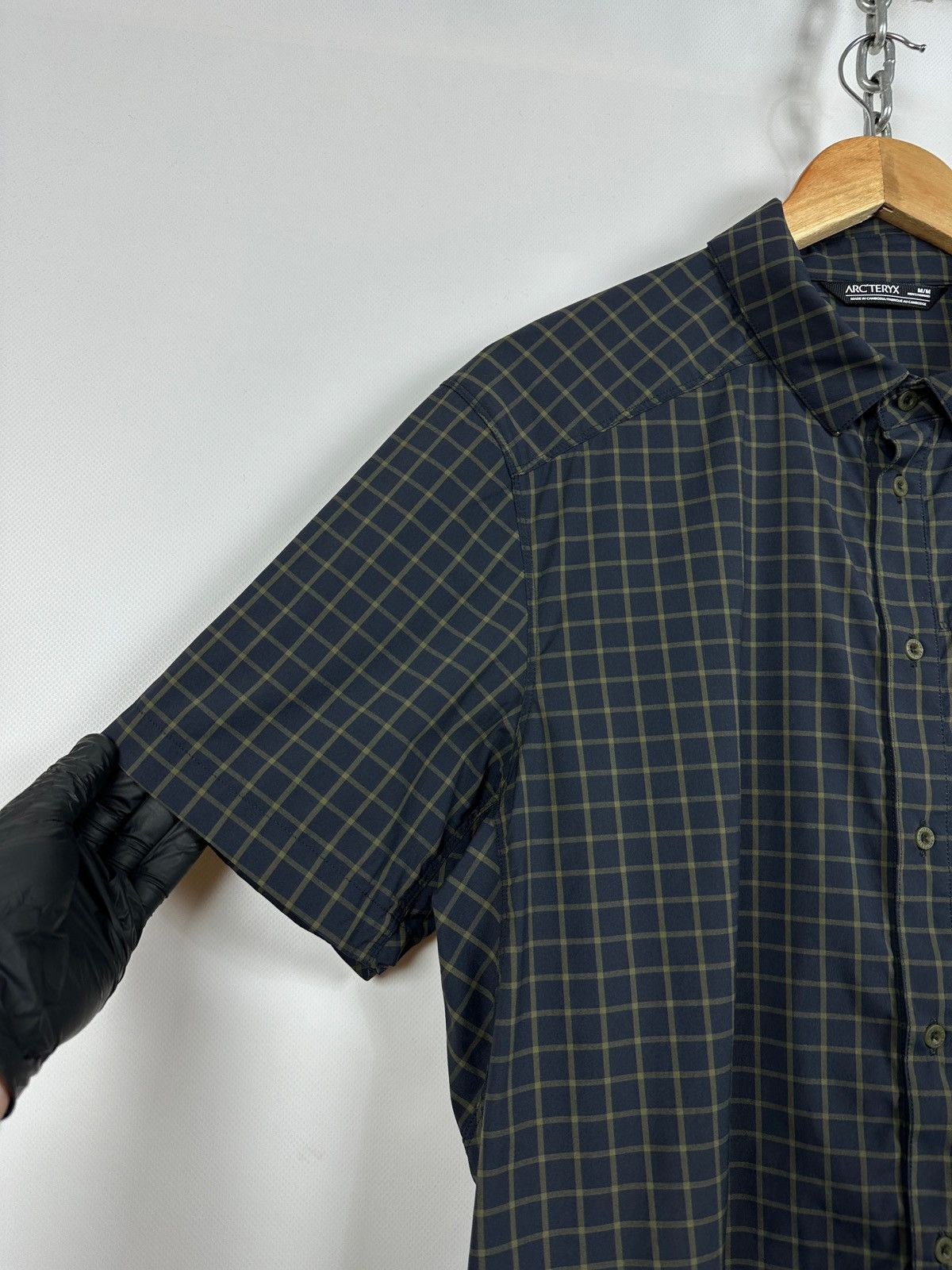 Arc'teryx Arcteryx Riel Nylon Pocket Short Sleeve Button Up Shirt Size US M / EU 48-50 / 2 - 10 Thumbnail