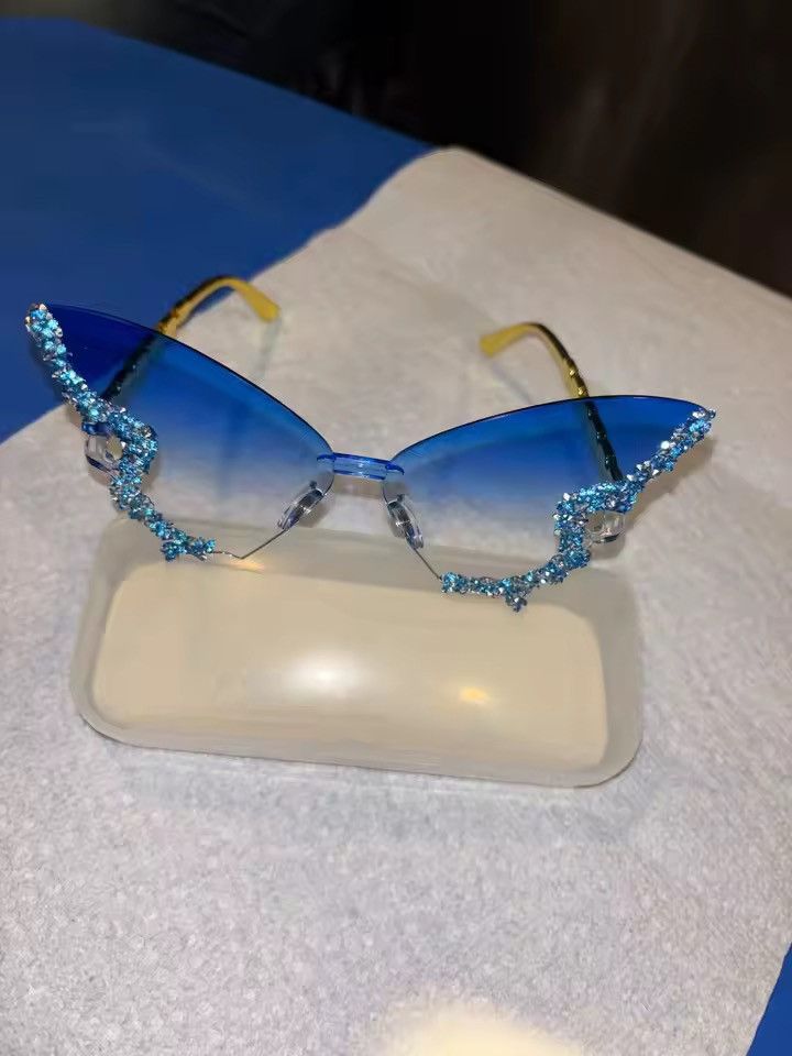 Japanese Brand Luxury Aesthetic Butterfly Shades – Hand-Set Rhinestones Size ONE SIZE - 2 Thumbnail